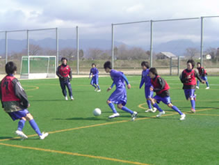 サッカー試合風景 写真